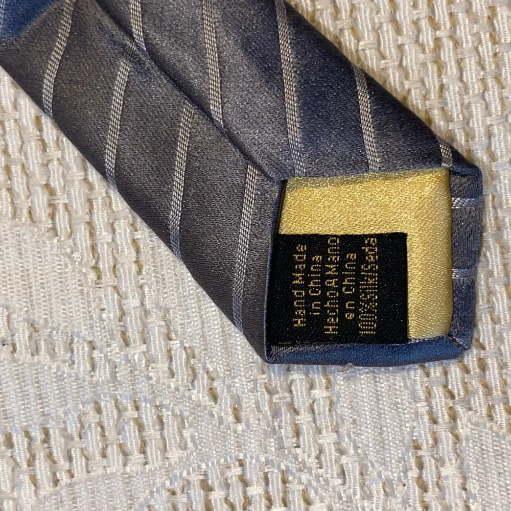 Donald J. Trump Signature Collection Gray and Silver Striped Men's Tie